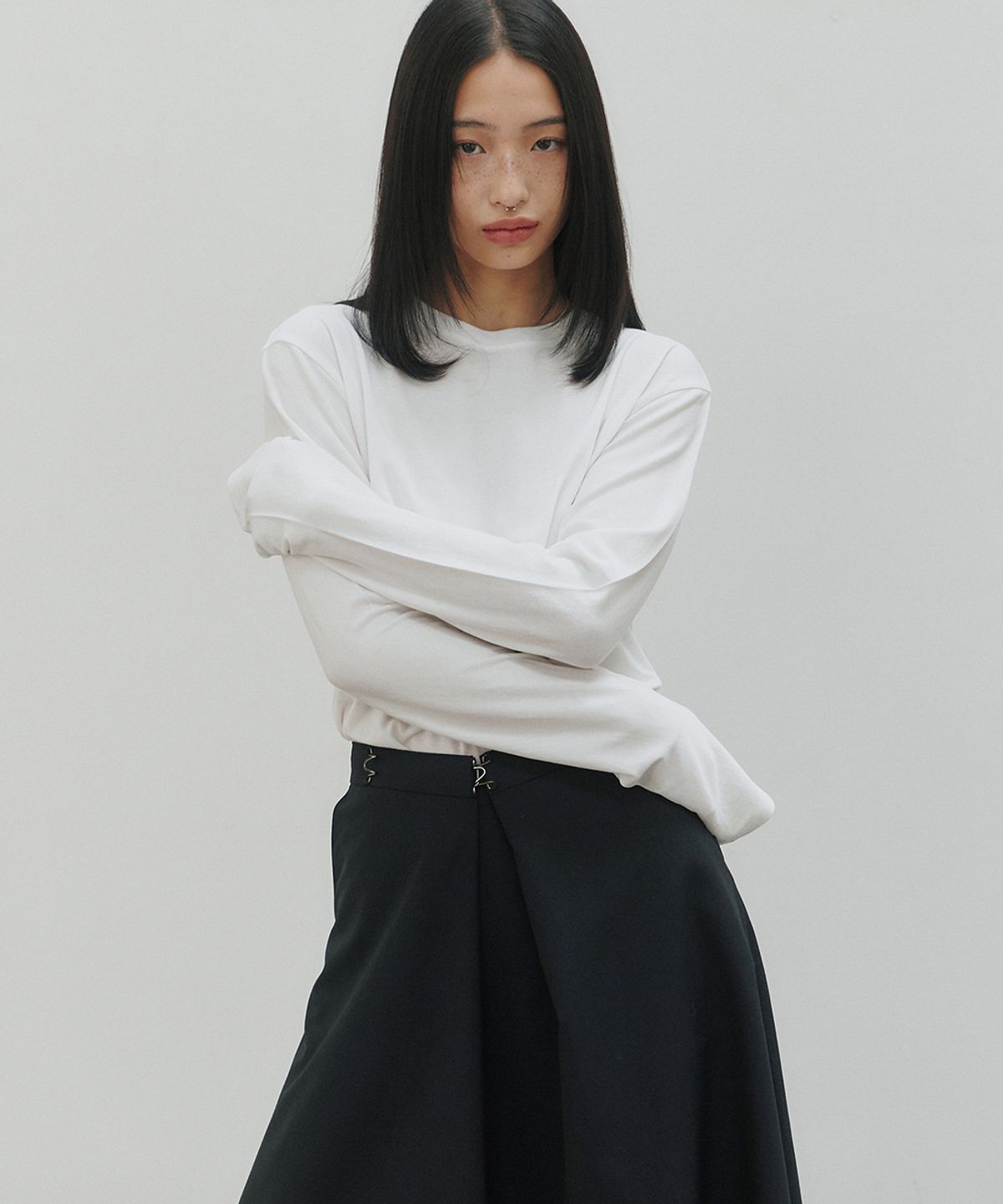 노이어 포 우먼(NOIRER FOR WOMAN) 실크 블렌디드 롱슬리브 티셔츠 (화이트)
