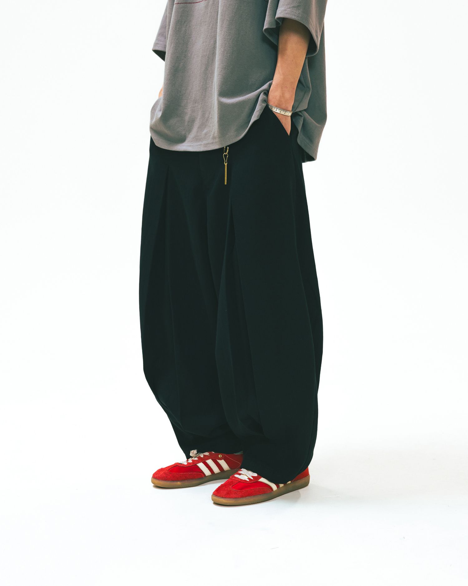 【ANGLAN】25SS★ [AG] Long Tuck Wing Balloon Pants ANGLAN】23SS☆ [AG] Long Tuck Wing Balloon Pants (ANGLAN