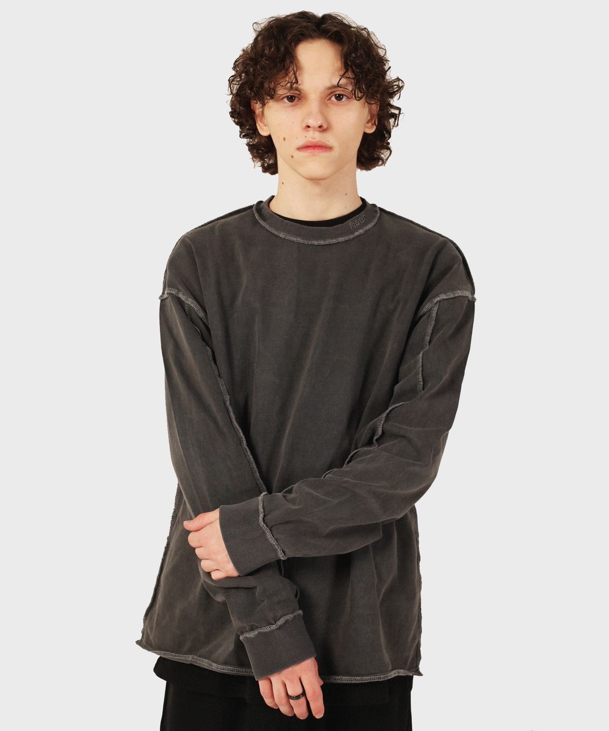 리스펙트(RESPECT) pgm reverse long sleeve (washed black)