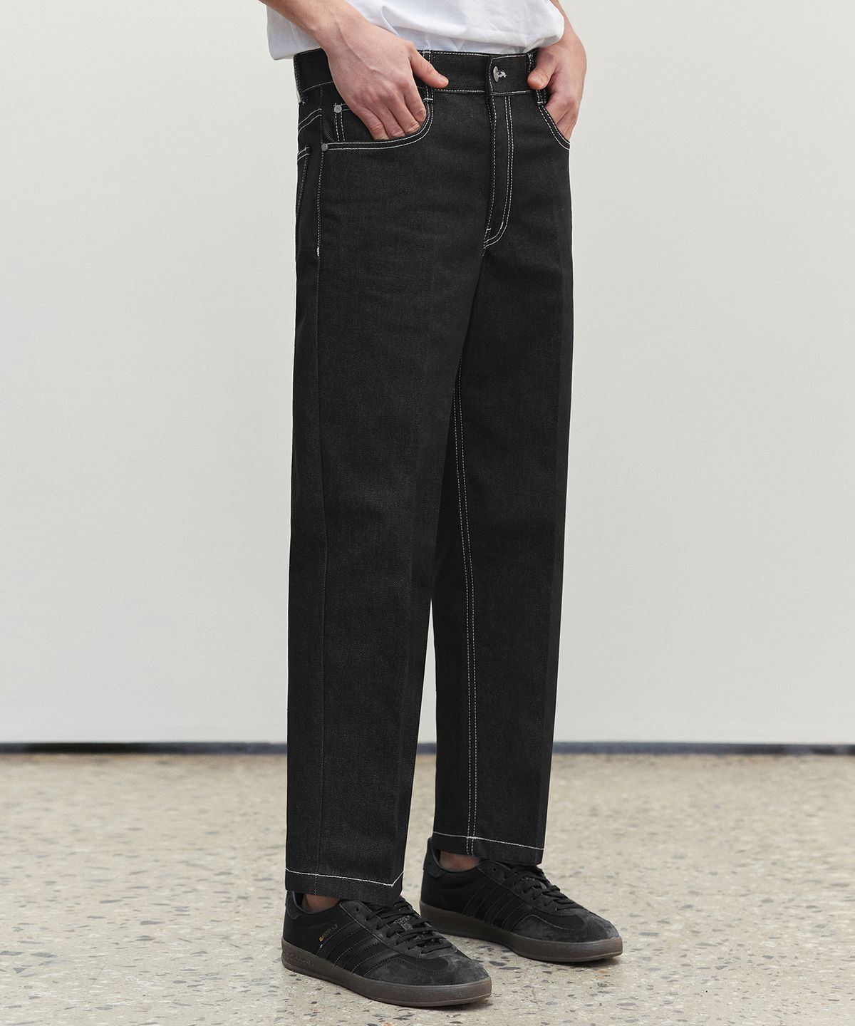 데케트(DECET) Dawn Cropped Tapered Jeans DCPT001CPBlack