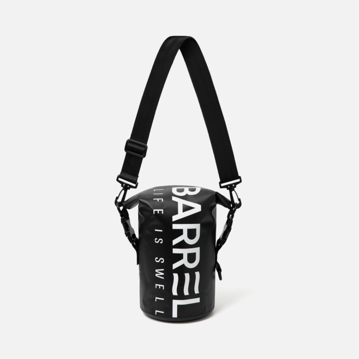 배럴(BARREL) 피스 로고 드라이 백 4L 블랙 (B3SUADB001BLK)