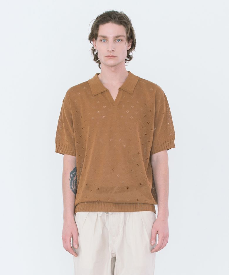 PUNCHING HALF COLLAR KNIT / BROWN