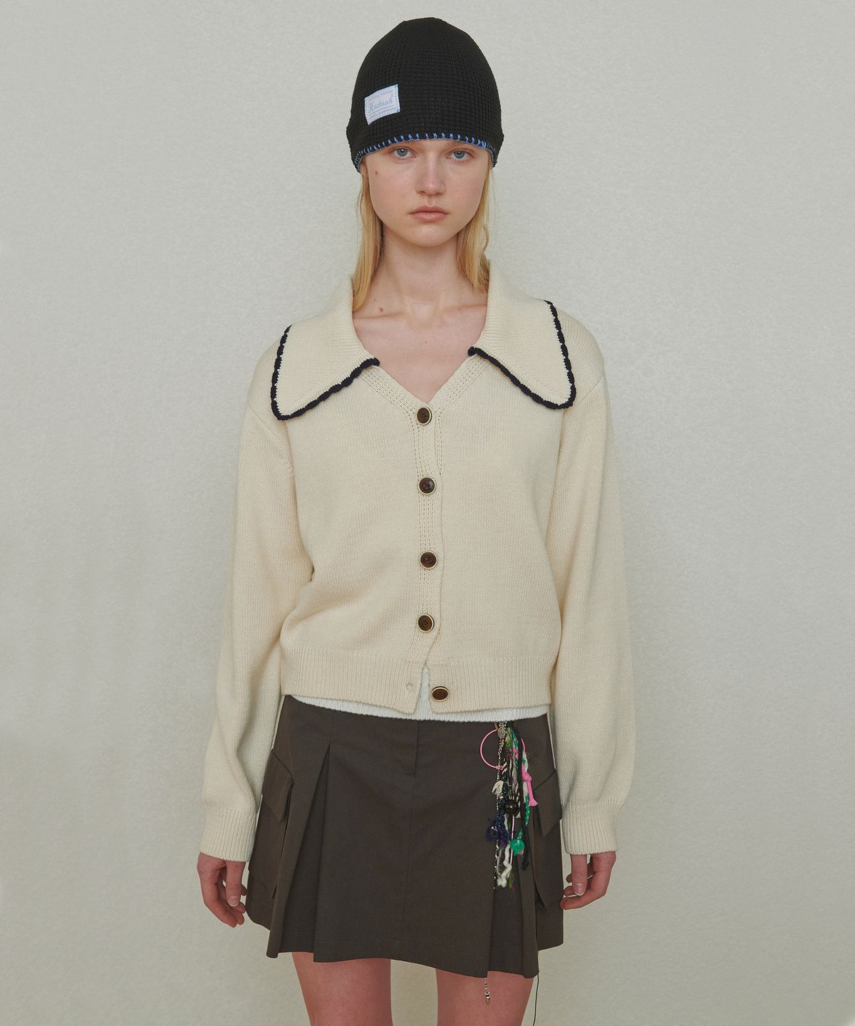 하케쉬(HACKESCH) Bivia Cardigan_Beige