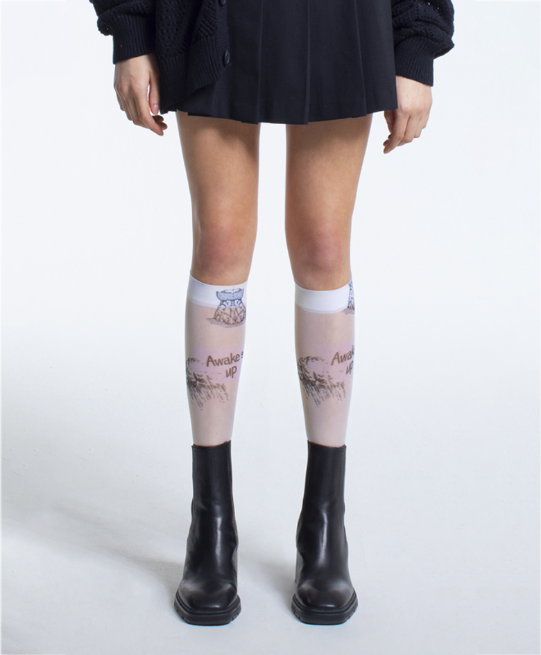 Noah Awake Beige knee stockings