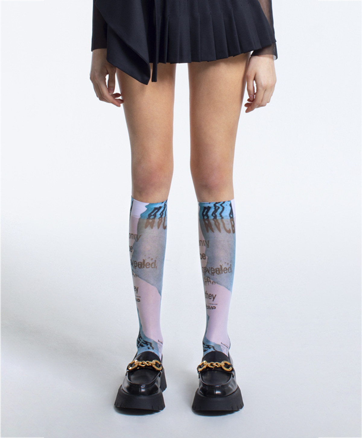 로맨틱타이거(ROMANTIC TIGER) Vibrate Ivory knee stockings