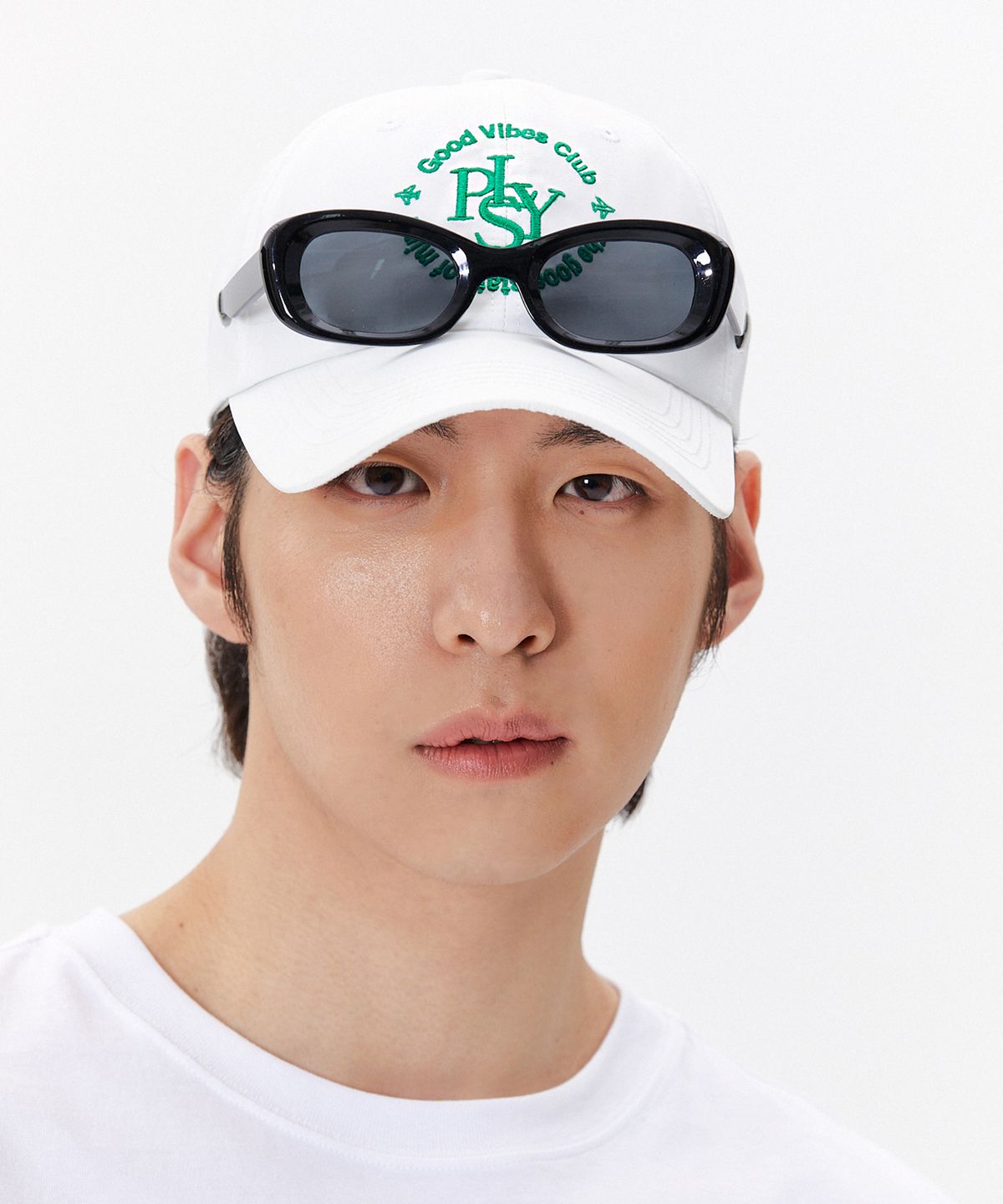 플레이샘(PLAYSAM) 에센셜 볼 캡 / 화이트