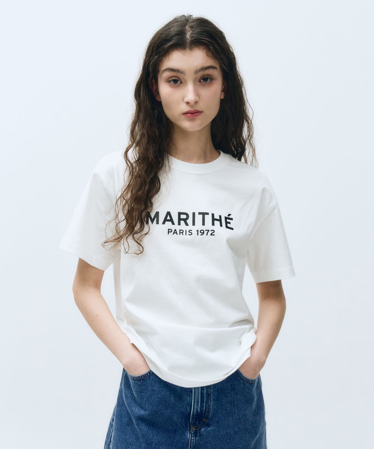 마리떼 프랑소와 저버(MARITHÉ + FRANҪOIS GIRBAUD) W REGULAR LOGO TEE white