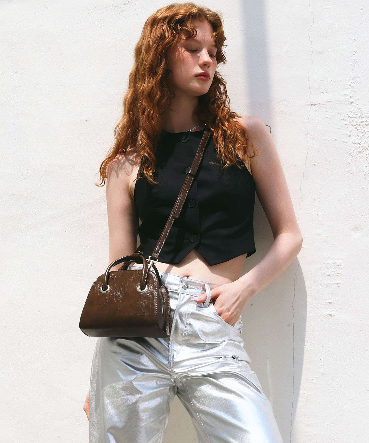 韓国ブランド [MUR] FLING BAG MICRO ミニバッグ MUSINSA | MUR Flingback Micro - Crinkle Dark Brown