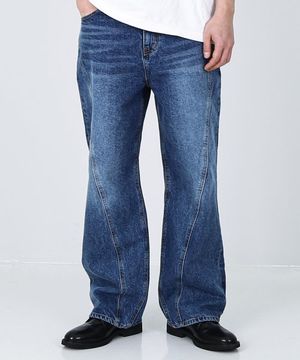 와이드 핏 다이애그널 아크 워시드 데님