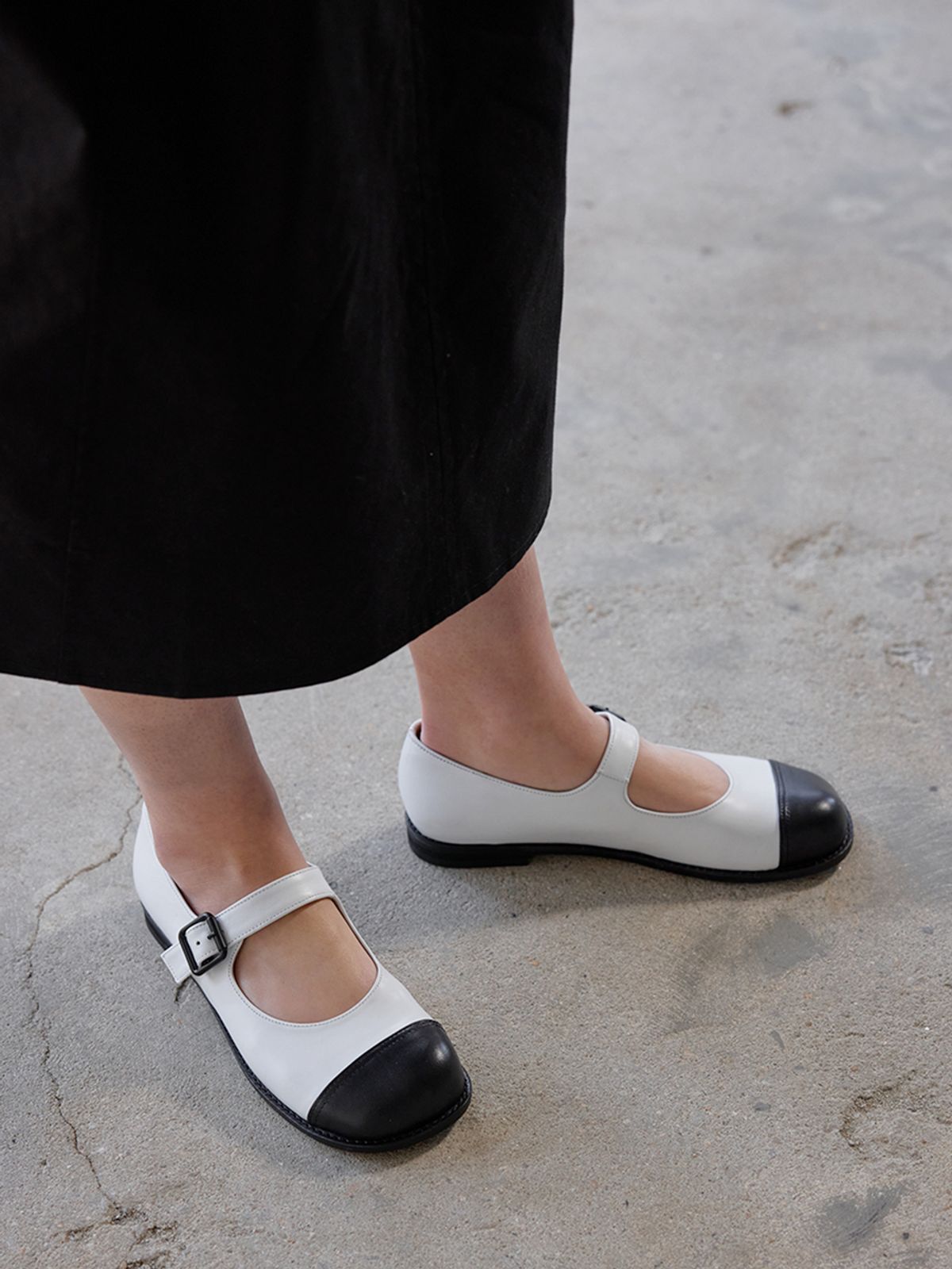 바이언스(BYEUUNS) BMP22211 COMBI PEBBLE MARYJANE LOAFER / 2 color