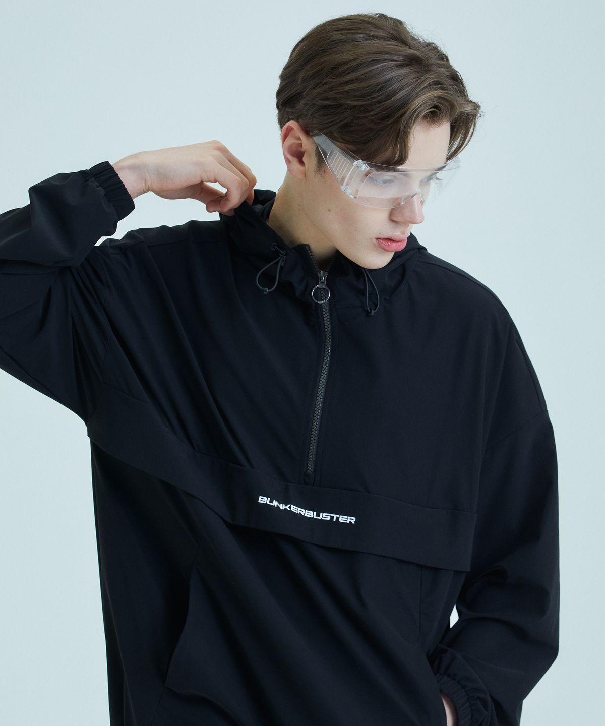 벙커버스터(BUNKERBUSTER) 스트링 후드 아노락 BLACK (MO5TU520-076)