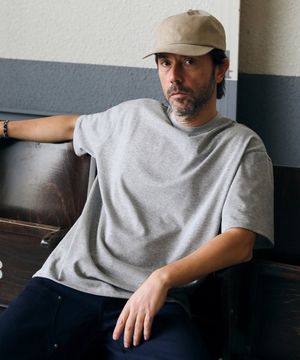 프리미엄 싱글 세미오버 핏 티셔츠 그레이