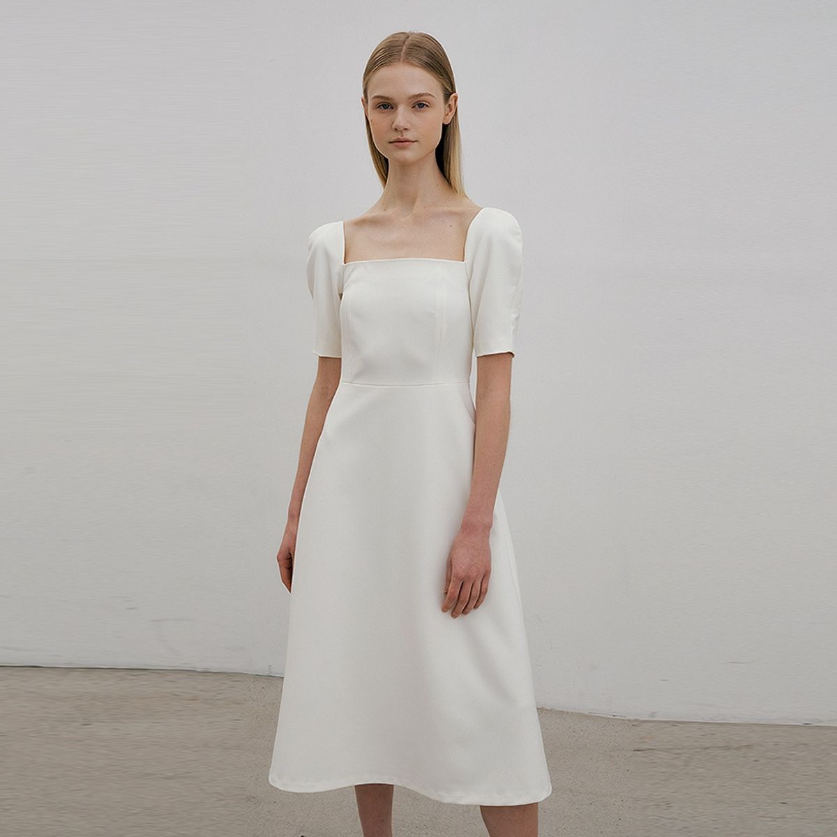 루시르주(LUCIR ZU) Classic Square One piece (ivory)