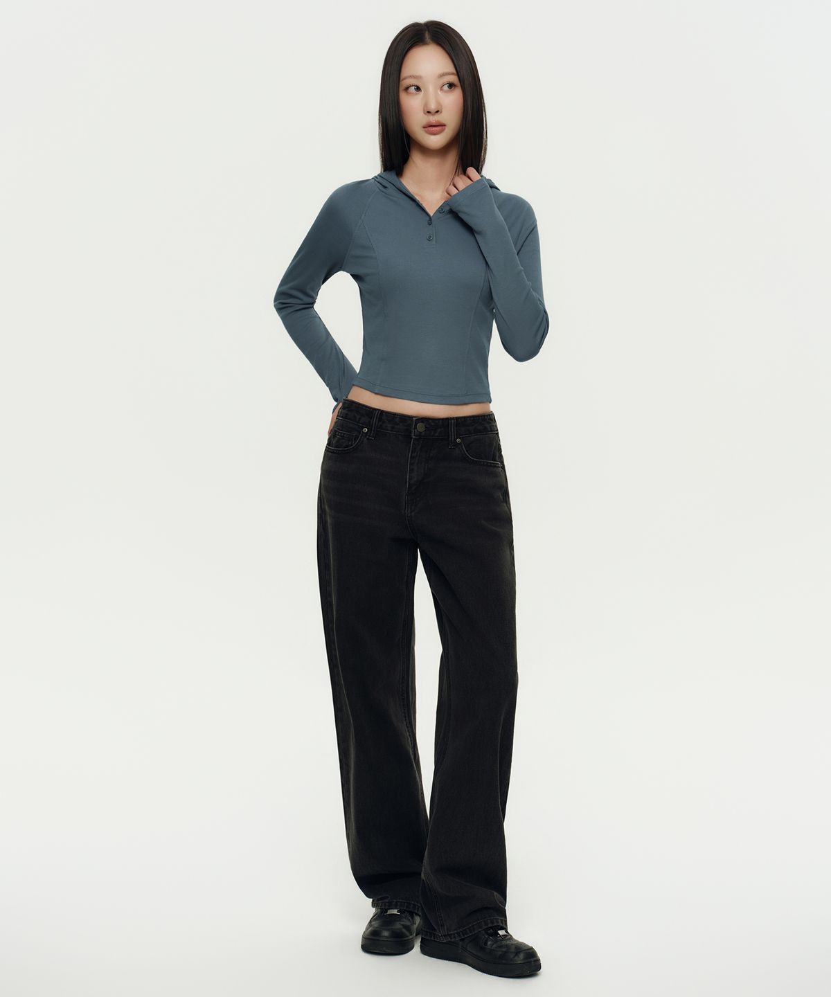무신사 스탠다드 우먼(MUSINSA STANDARD WOMAN) 우먼즈 로 라이즈 와이드 데님 팬츠 [워시드 블랙]