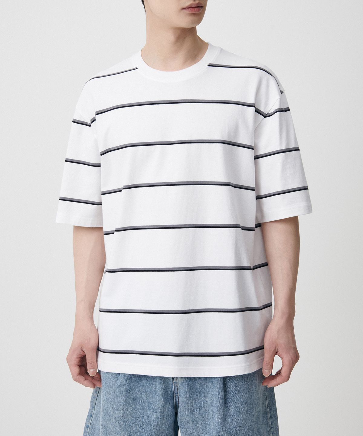 무신사 스탠다드(MUSINSA STANDARD) 멀티 스트라이프 릴렉스드 티셔츠 2 [화이트]