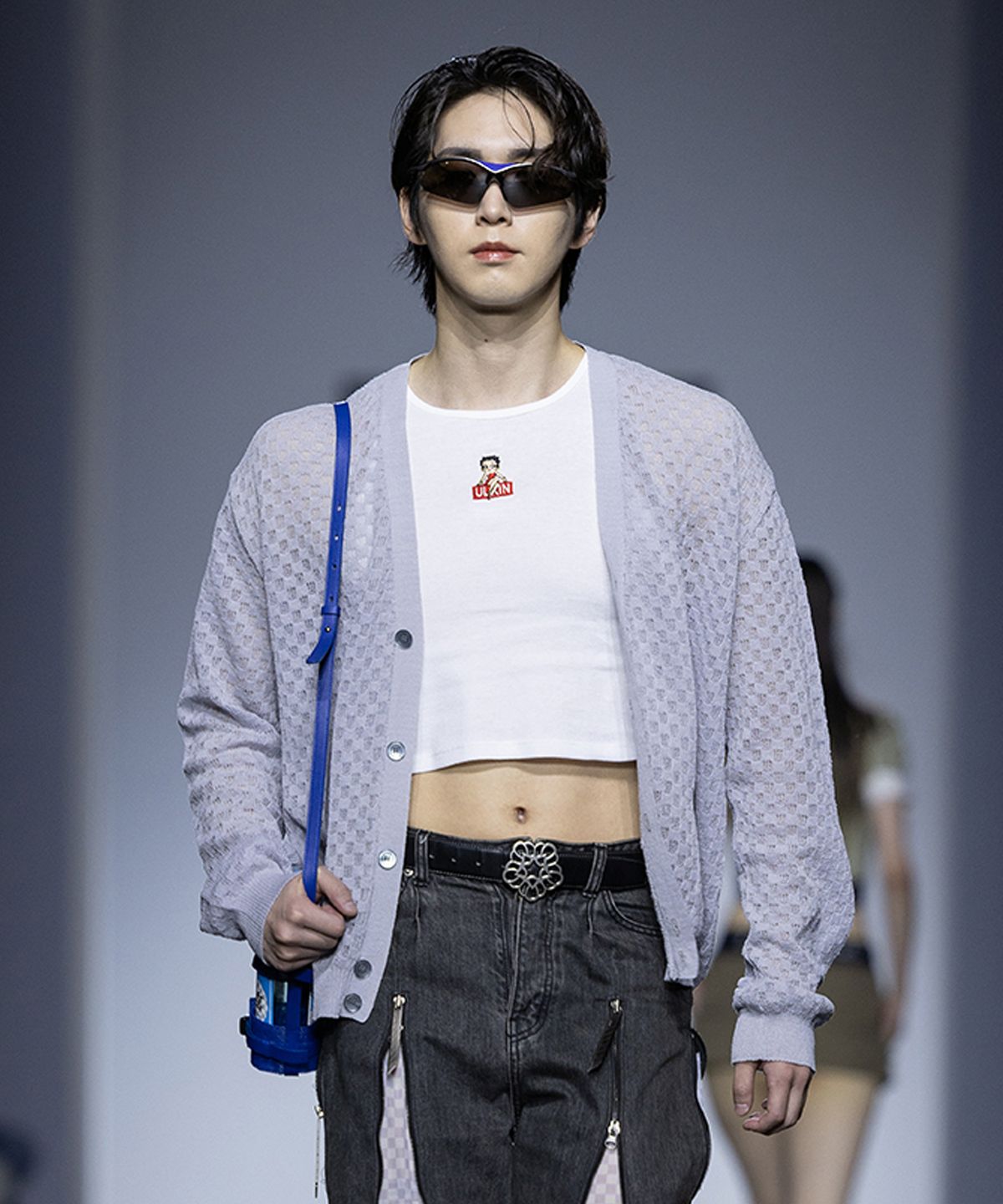 얼킨(ULKIN) [런웨이] 그리드 니트 가디건