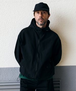 어센틱 크롭 후드 윈드브레이커 자켓 블랙