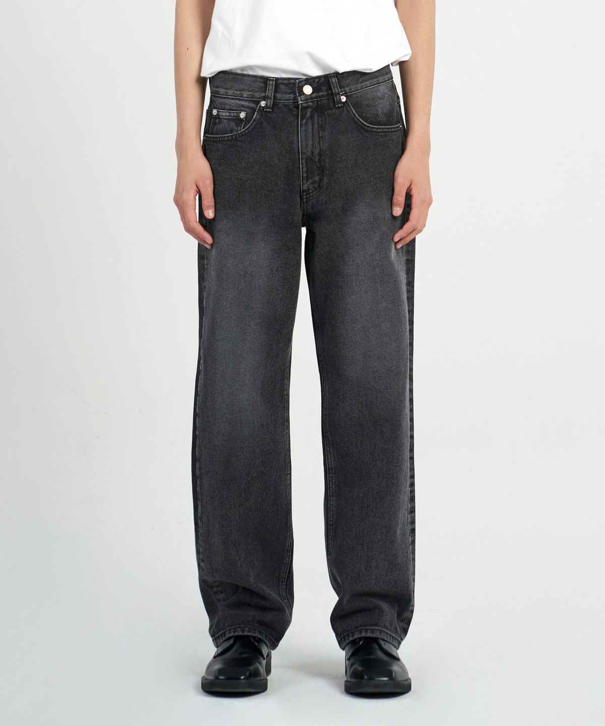 덴메이드(DENMADE) DEN0261 SAND BLACK WIDE JEANS