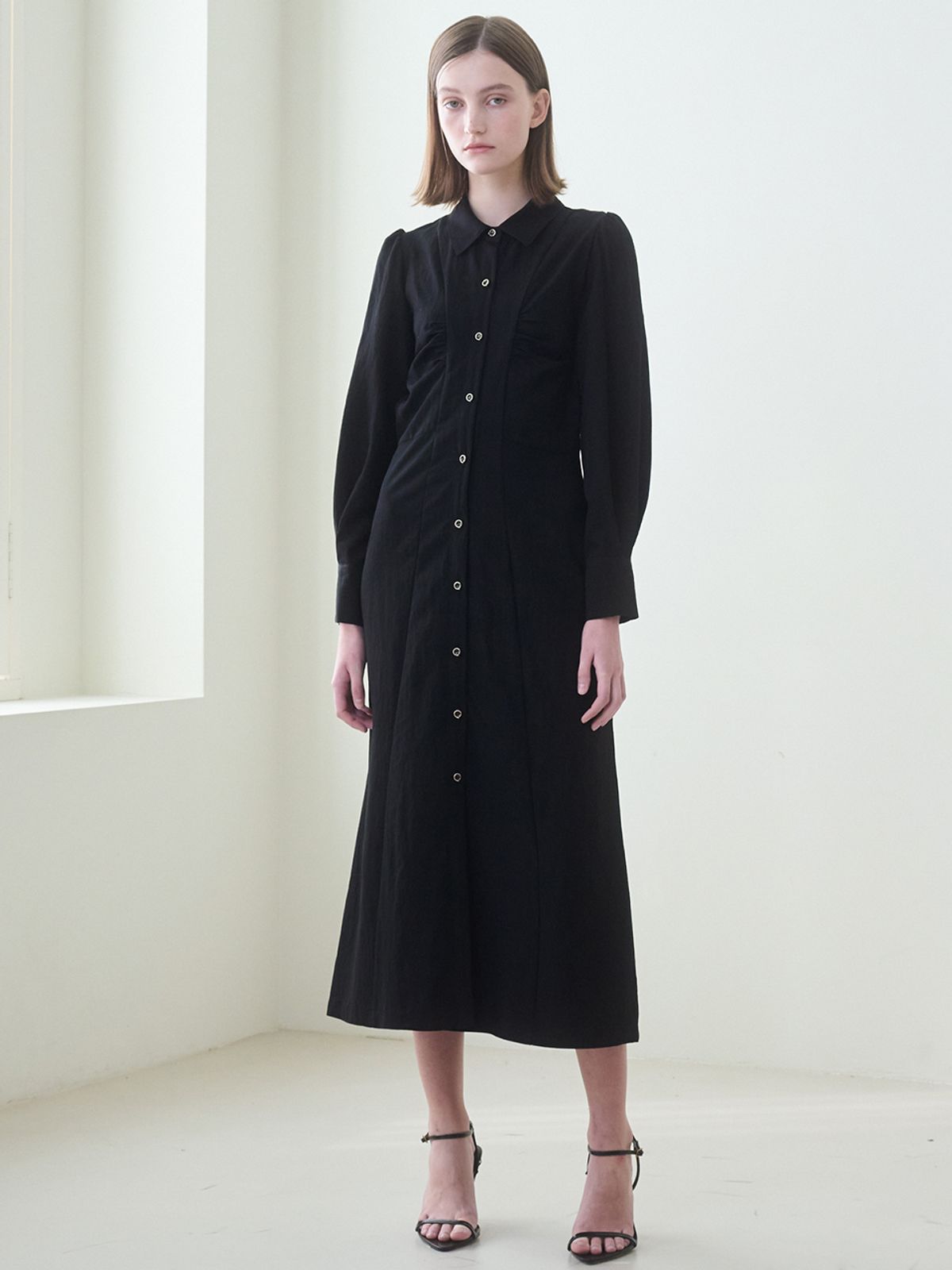 누브(NOUVE) Front Shirring Shirts Dress - Black