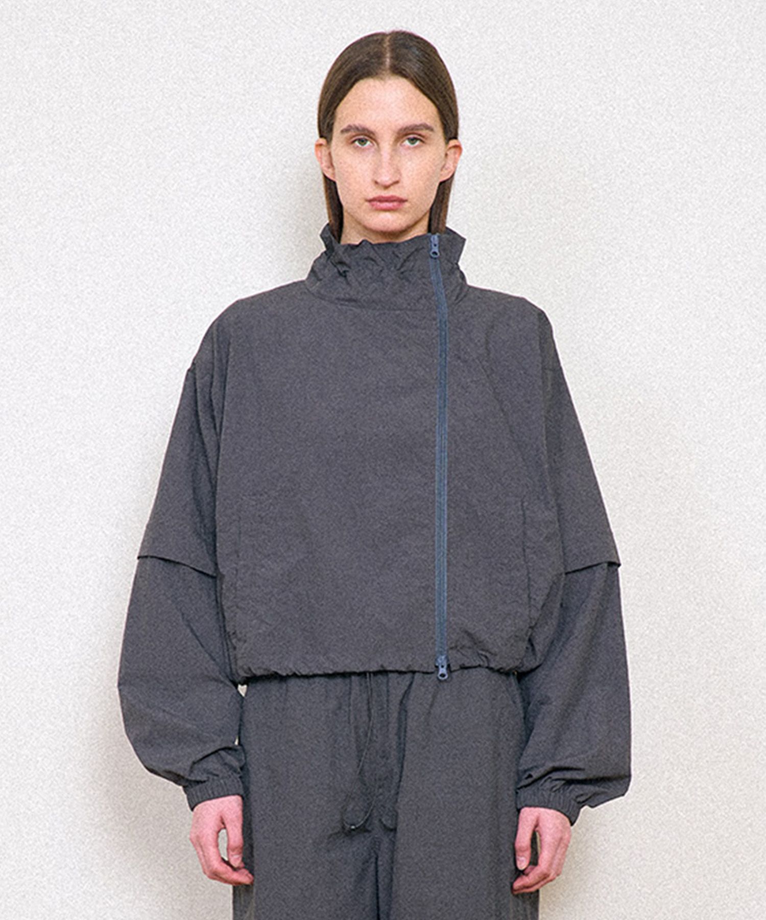 MUSINSA | PARTIMENTO WOMEN 2WAY Layered Windbreaker_Charcoal