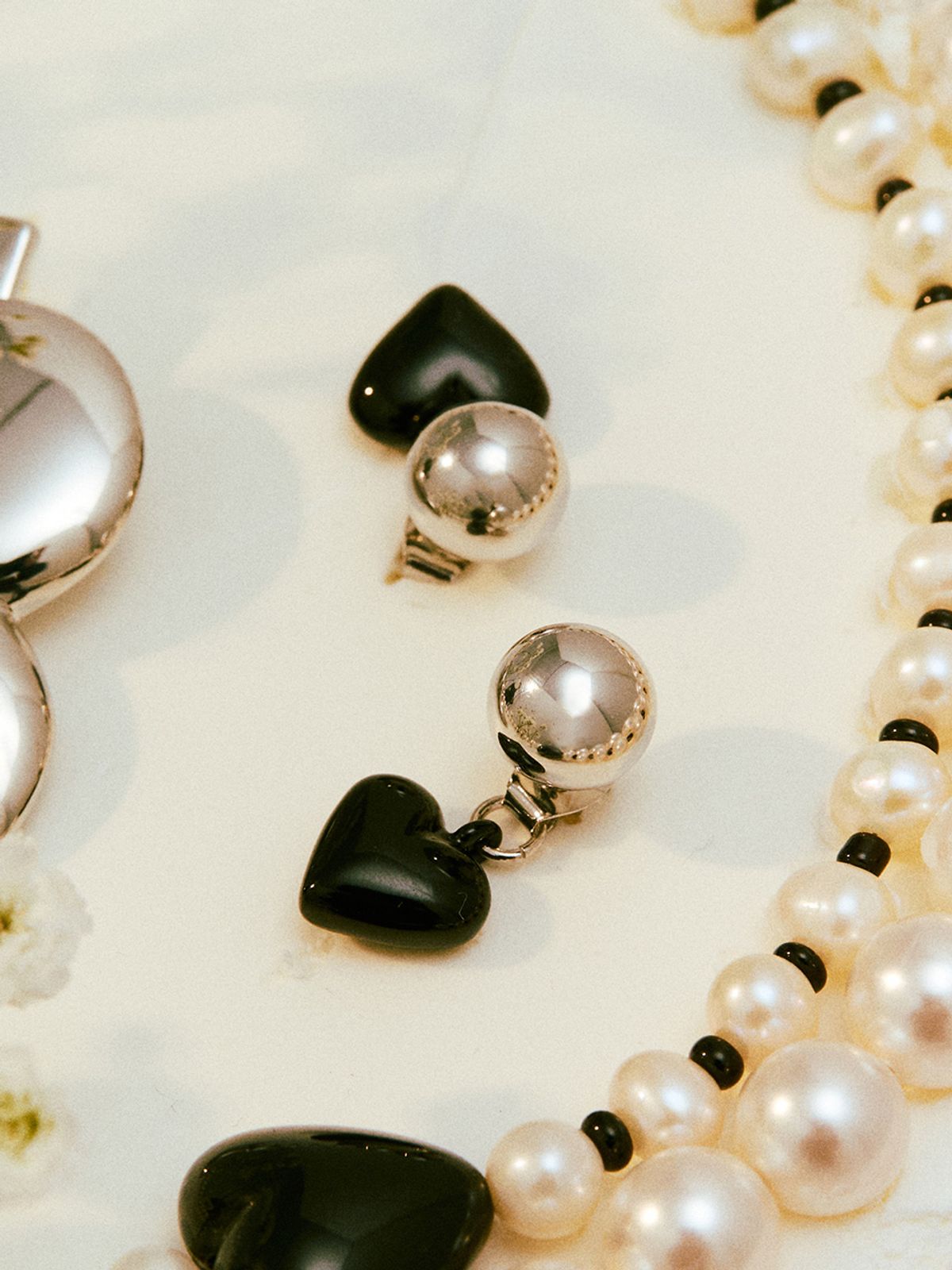 빈티지헐리우드(VINTAGE HOLLYWOOD) 3-Way Heart Ball Earrings_VH2313EA003B