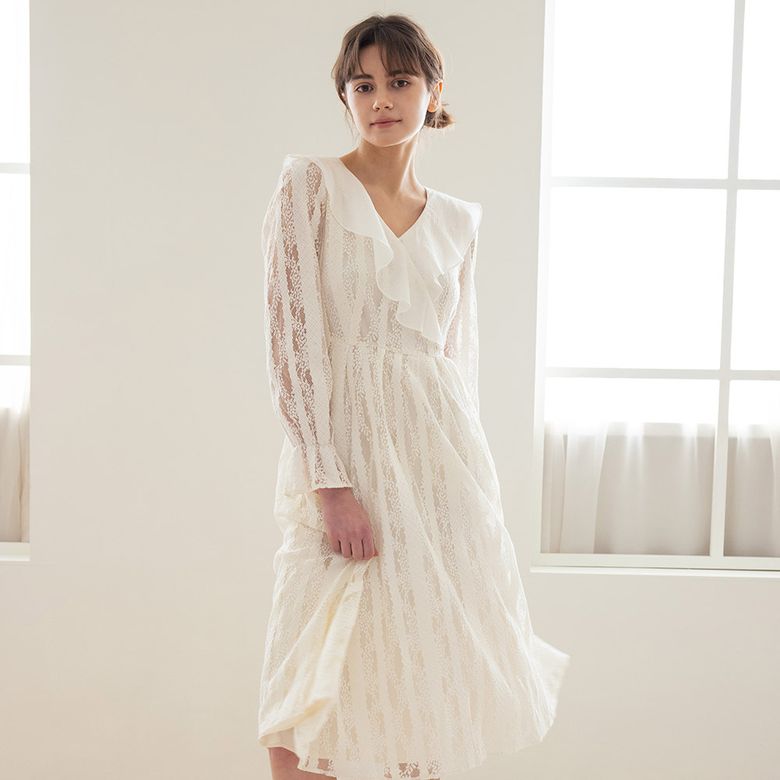 WED_Lotus leaf lace dress