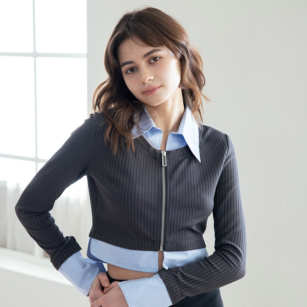 웬스데이딜라잇(WEDNESDAY DELIGHT) WED_Knit shirt fake two-piece top