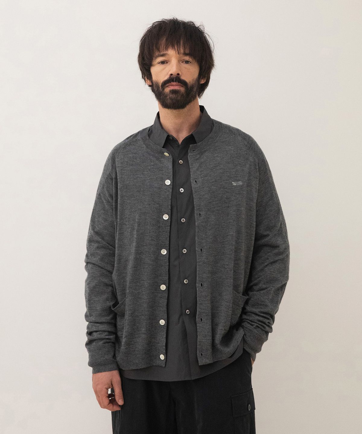 어나더 오피스(ANOTHER OFFICE) Ordinary Roundneck Cardigan (Heather Gray)