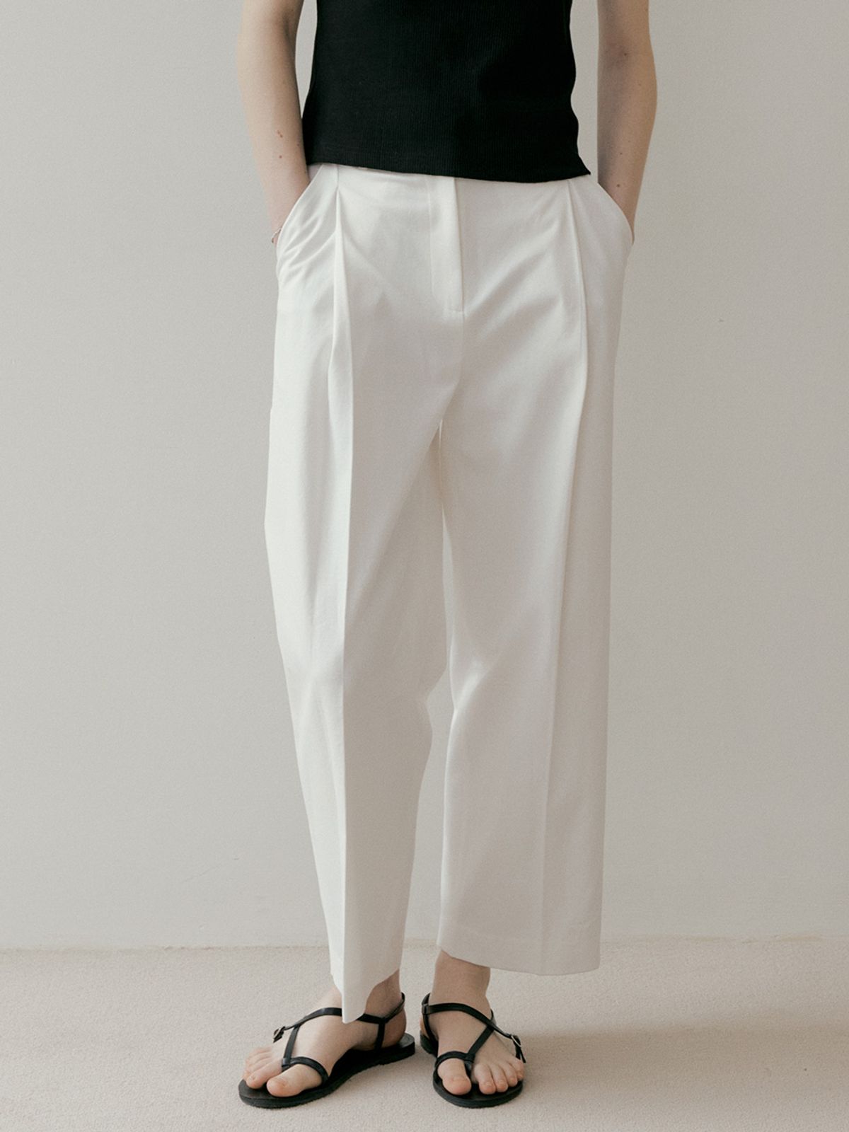 더페니(THE PENNY) BIG POCKET COTTON SLACKS