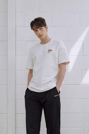 레드판다 리사이클 화이트 반팔 티셔츠