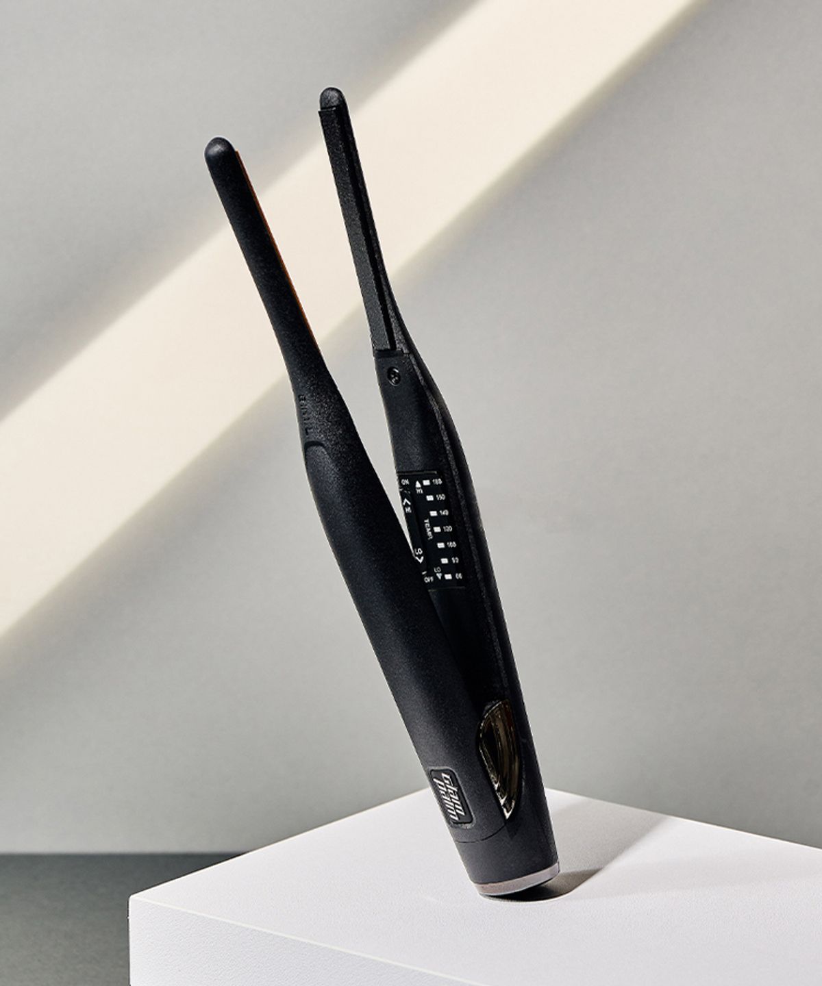 글램팜(GLAMPALM) [GP141 2in1] 글램뮤즈 클래식 스틸레토 고데기 모류교정 뿌리 매직기