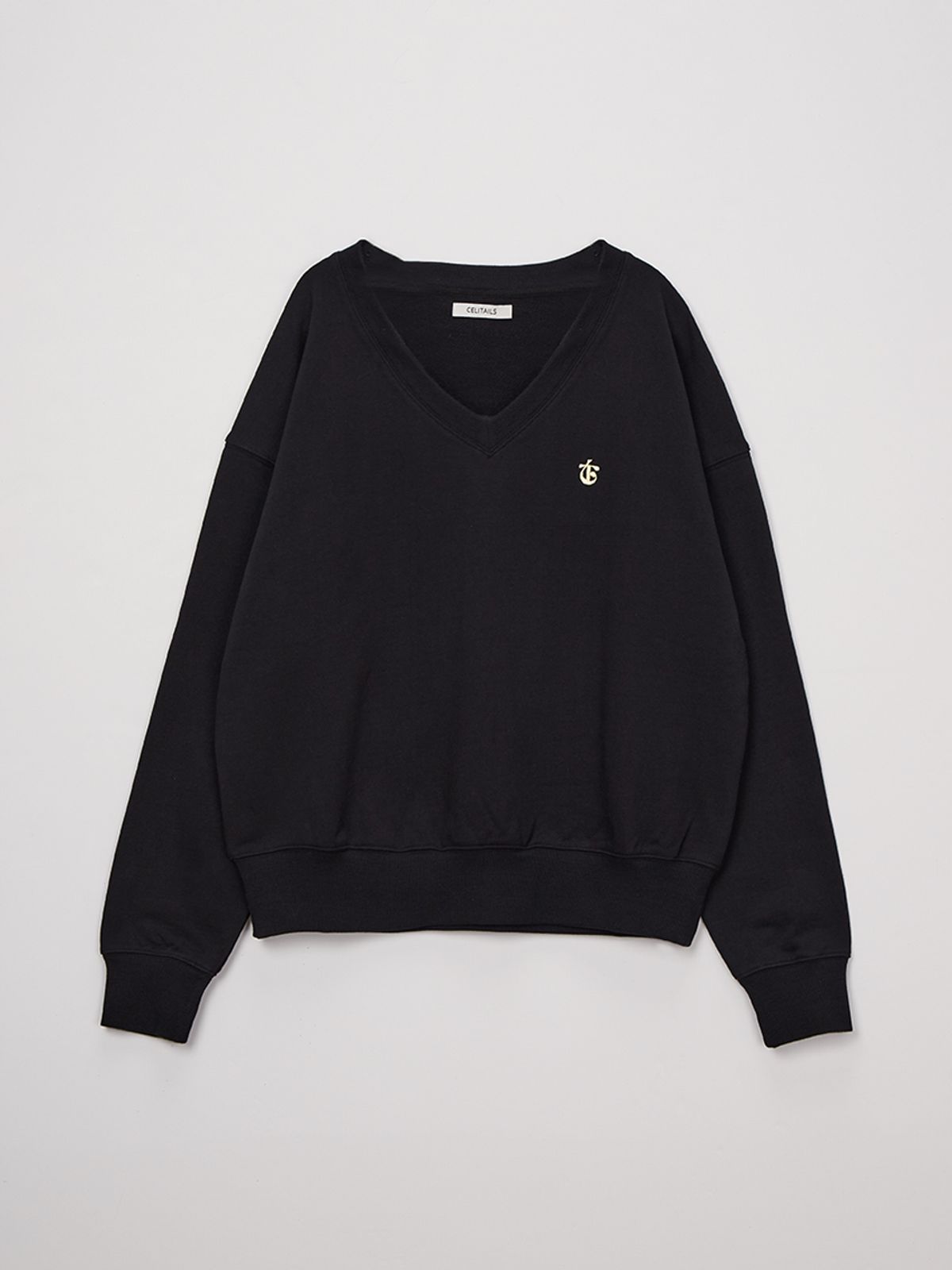 셀리테일즈(CELITAILS) MINI LOGO V-NECK SWEATSHIRT_STRONG BLACK