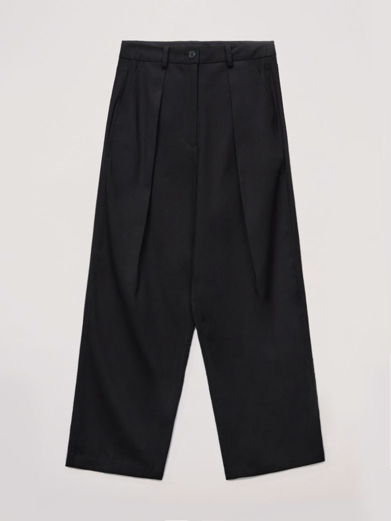 TWO TUCK WIDE PANTS_STRONG BLACK