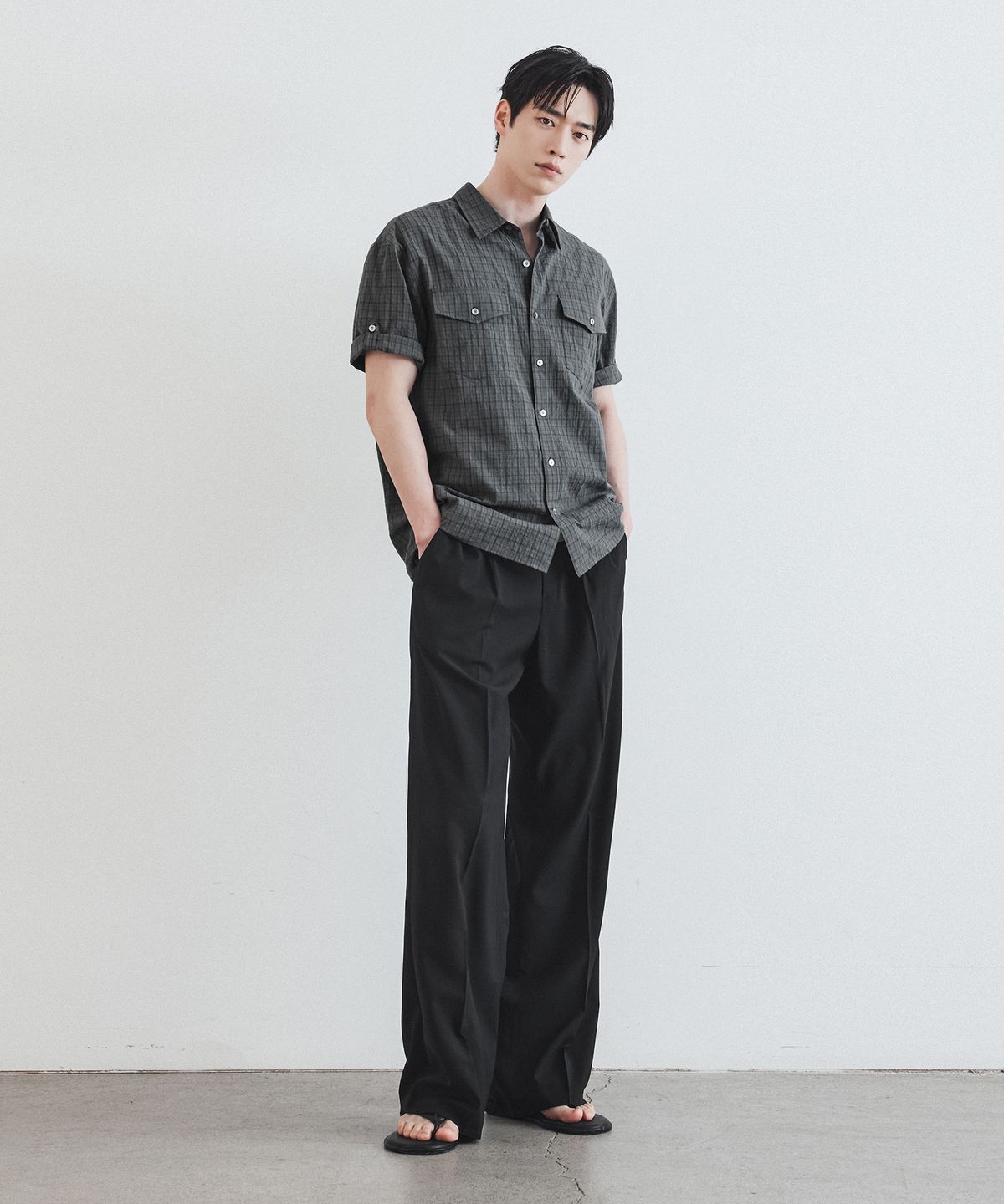 드로우핏(DRAW FIT) 투턱 밴딩 와이드 린넨 슬랙스 [BLACK]