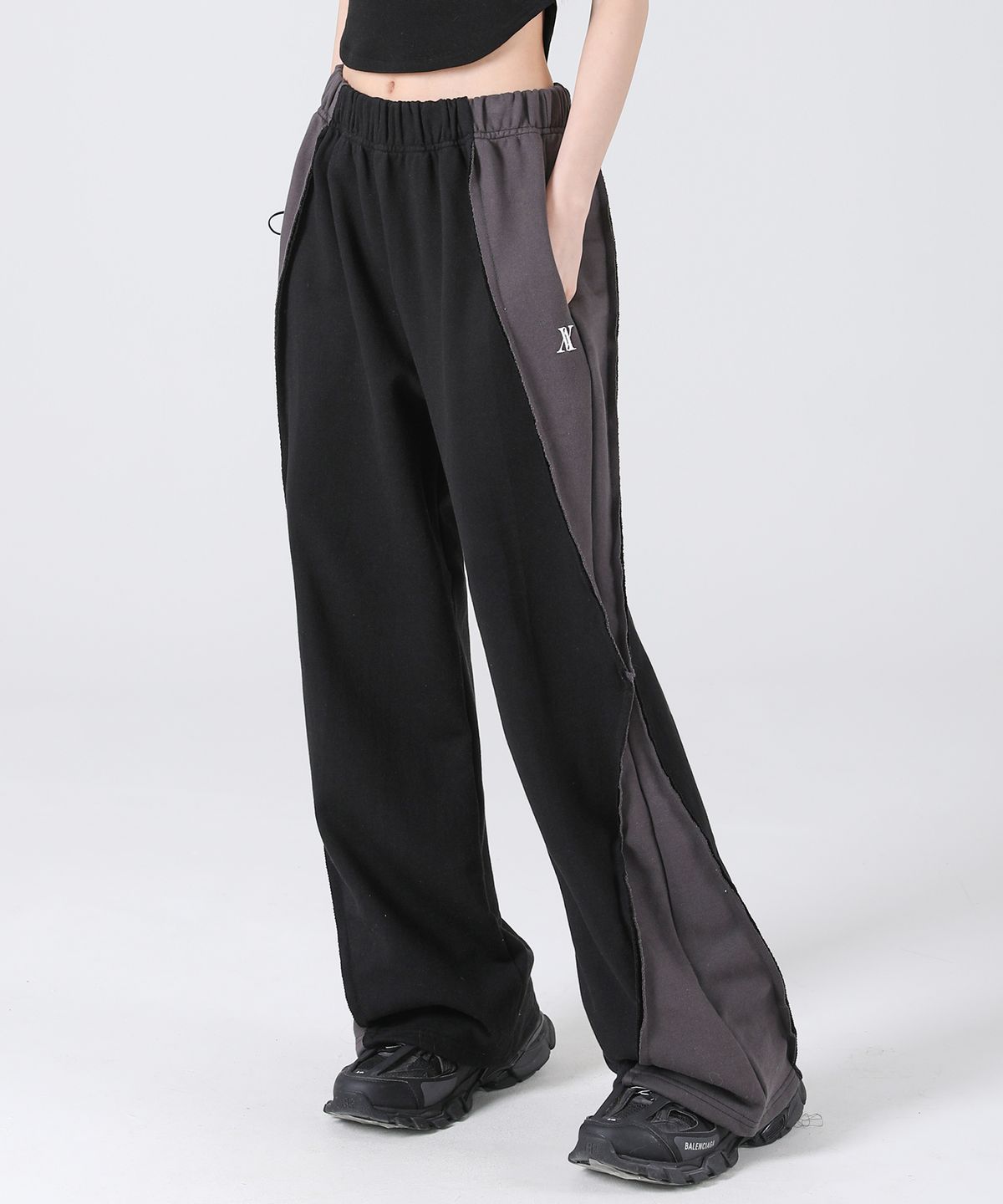 어반드레스(AVANDRESS) Optical Side Wide Pants BLACK