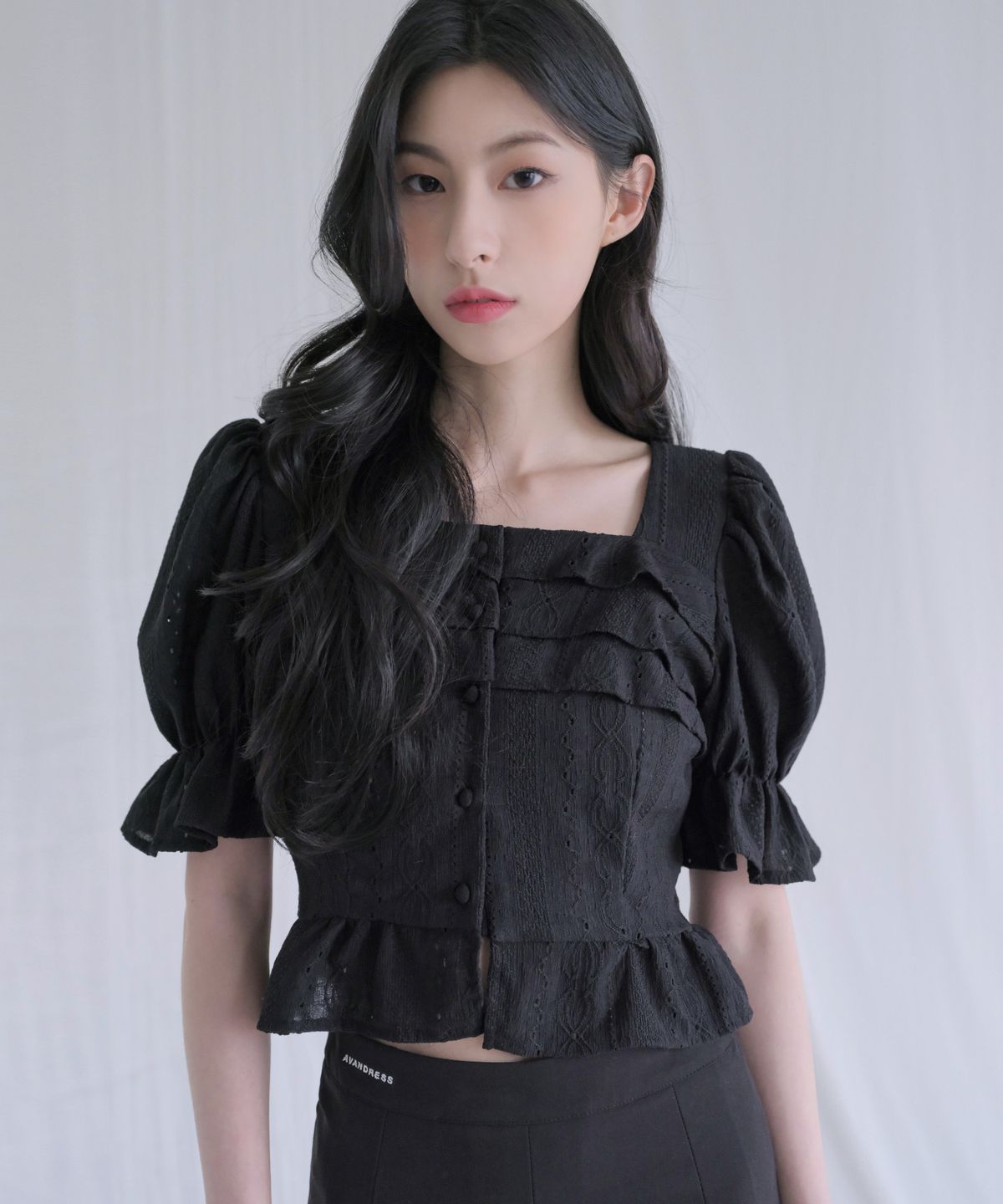 어반드레스(AVANDRESS) punching frill blouse BLACK