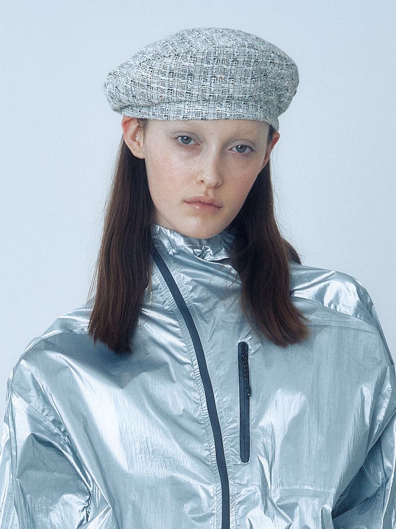 MONO BOUCLE BERET IN BW