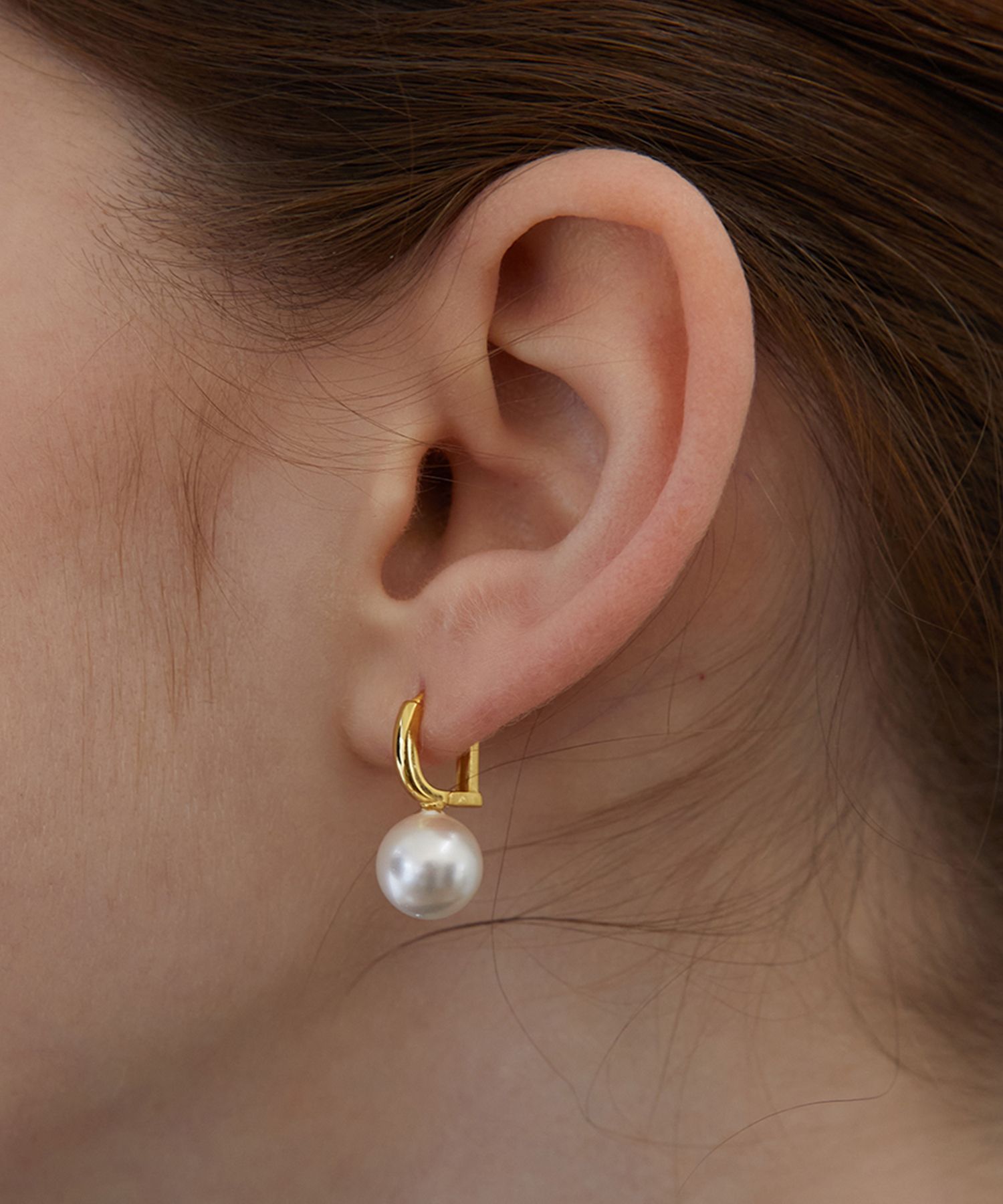 [TATIANA] 韓国☆SILVER925☆Pearl D Ring Hoop Earring MUSINSA | TATIANA (Silver 925) Pearl D-ring hoop earrings EC1985