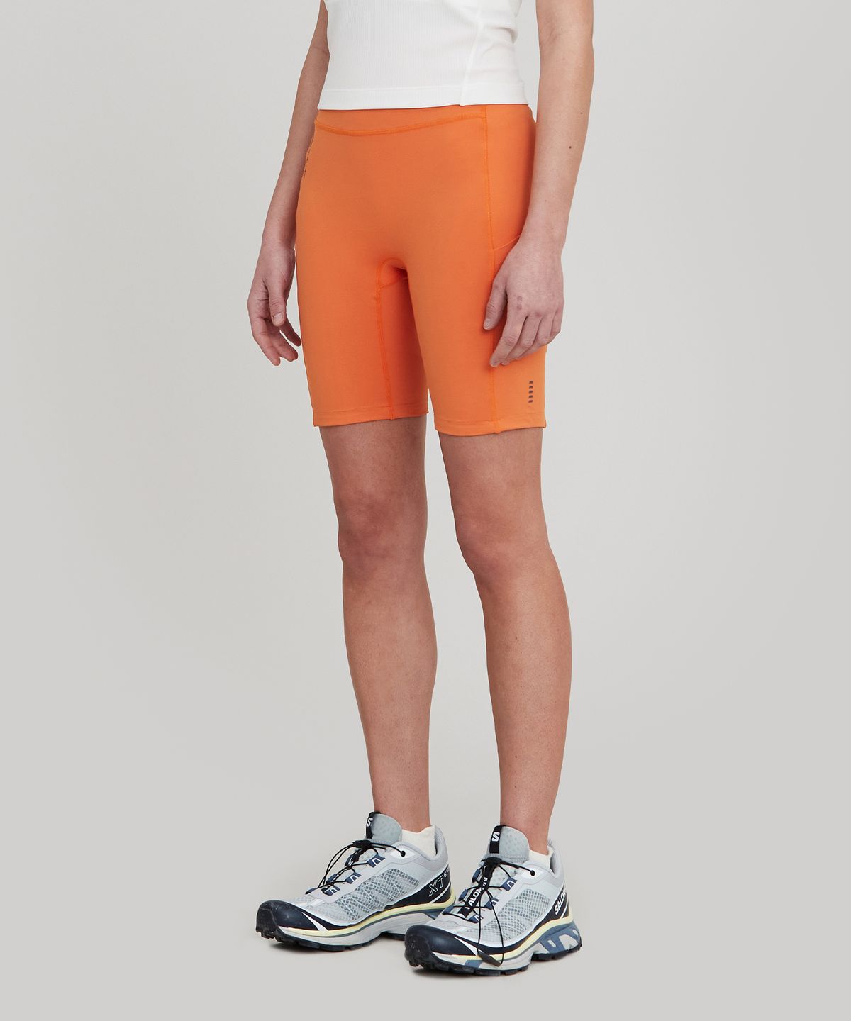 칼렉(KALEG) WOMENS METAL LIGHT SHORT TIGHTS_ORANGE