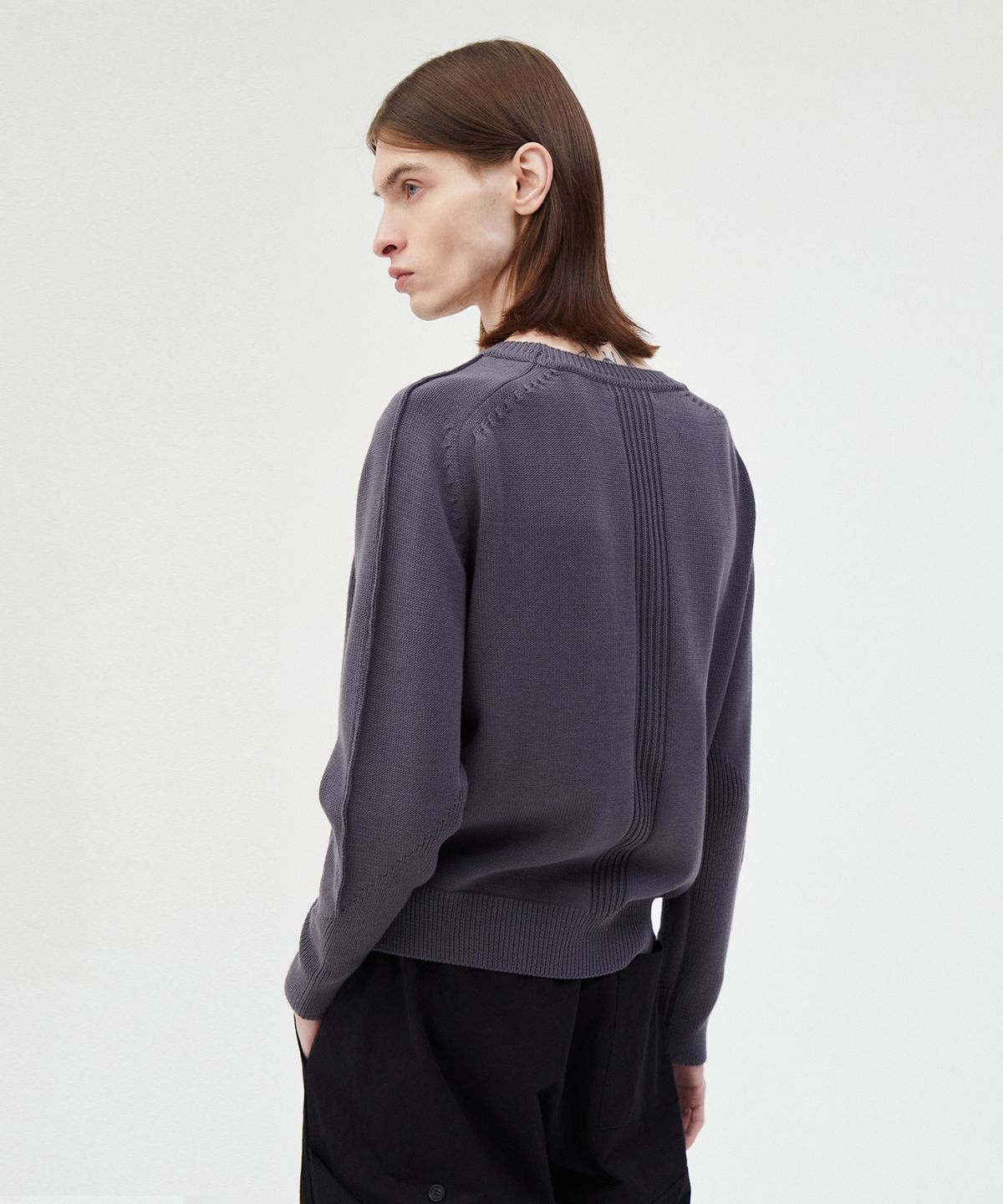 윈더(WINDER) PIN TUCK RAGLAN SWEATER - NAVY GREY