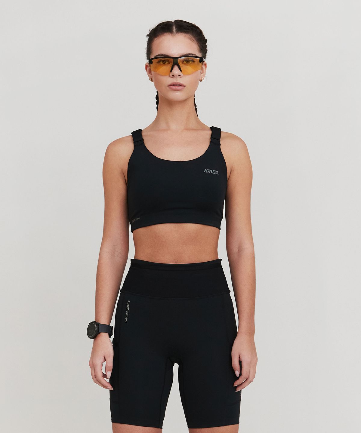 칼렉(KALEG) WOMENS PACER BRATOP (CROSS BAND)_BLACK