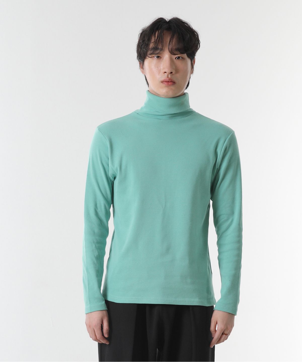 코드아이엠(CODE I'M) 면스판 정사이즈 목폴라 긴팔티 민트