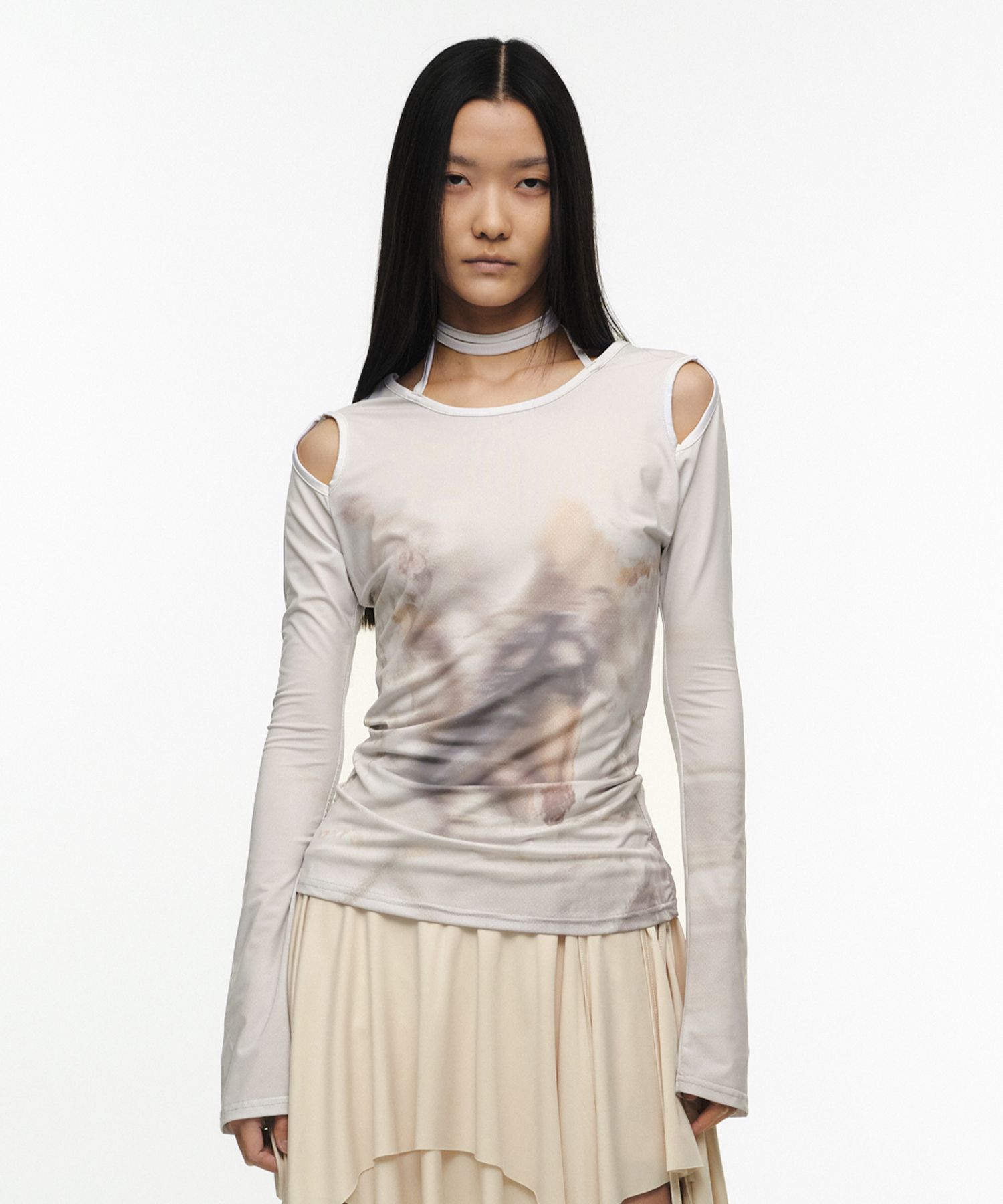 ☆韓国の人気☆【NACHE】☆CUT-OUT SLIM FIT LONG SLEEV.E☆ NACHE☆韓国☆人気☆男女兼用☆CUT-OUT SLIM FIT LONG SLEEVE