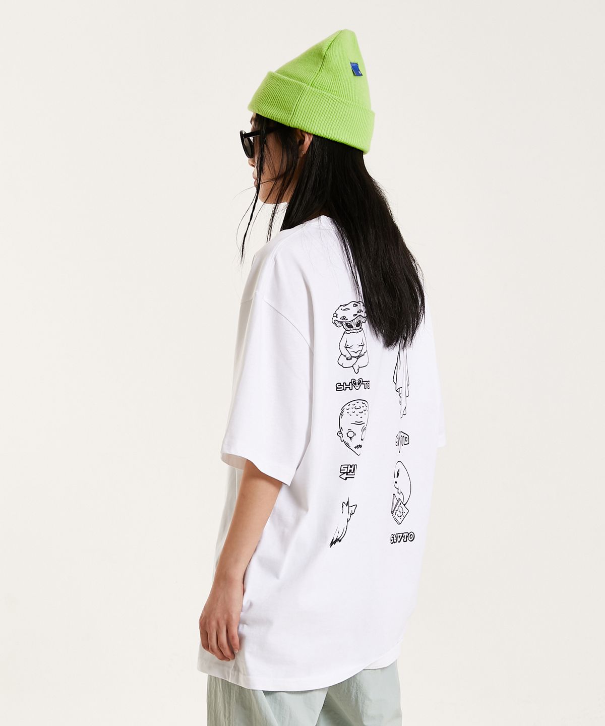 슈브토(SHVTO) Space ghost white t-shirt