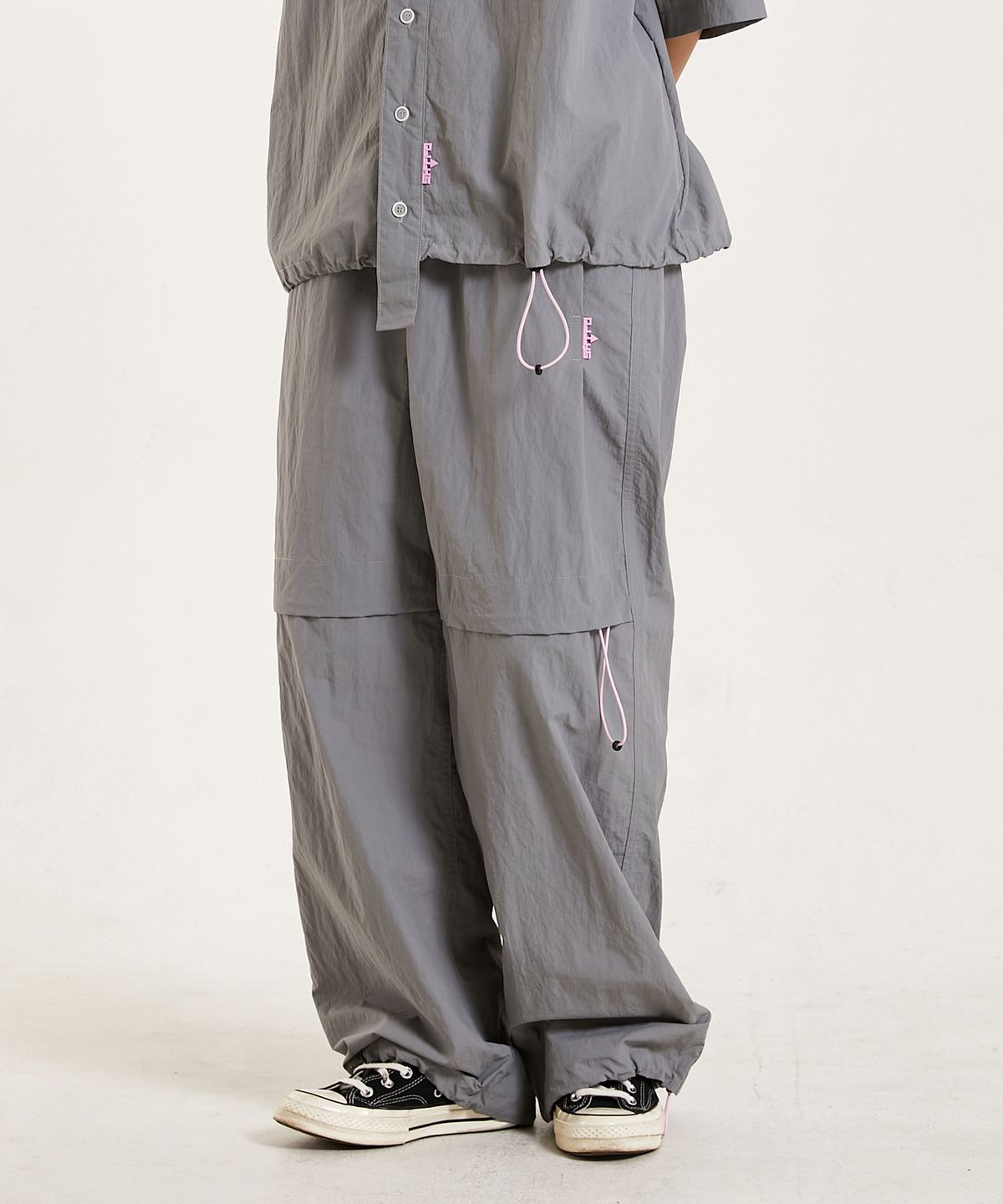 슈브토(SHVTO) Nylon balloon gray pants