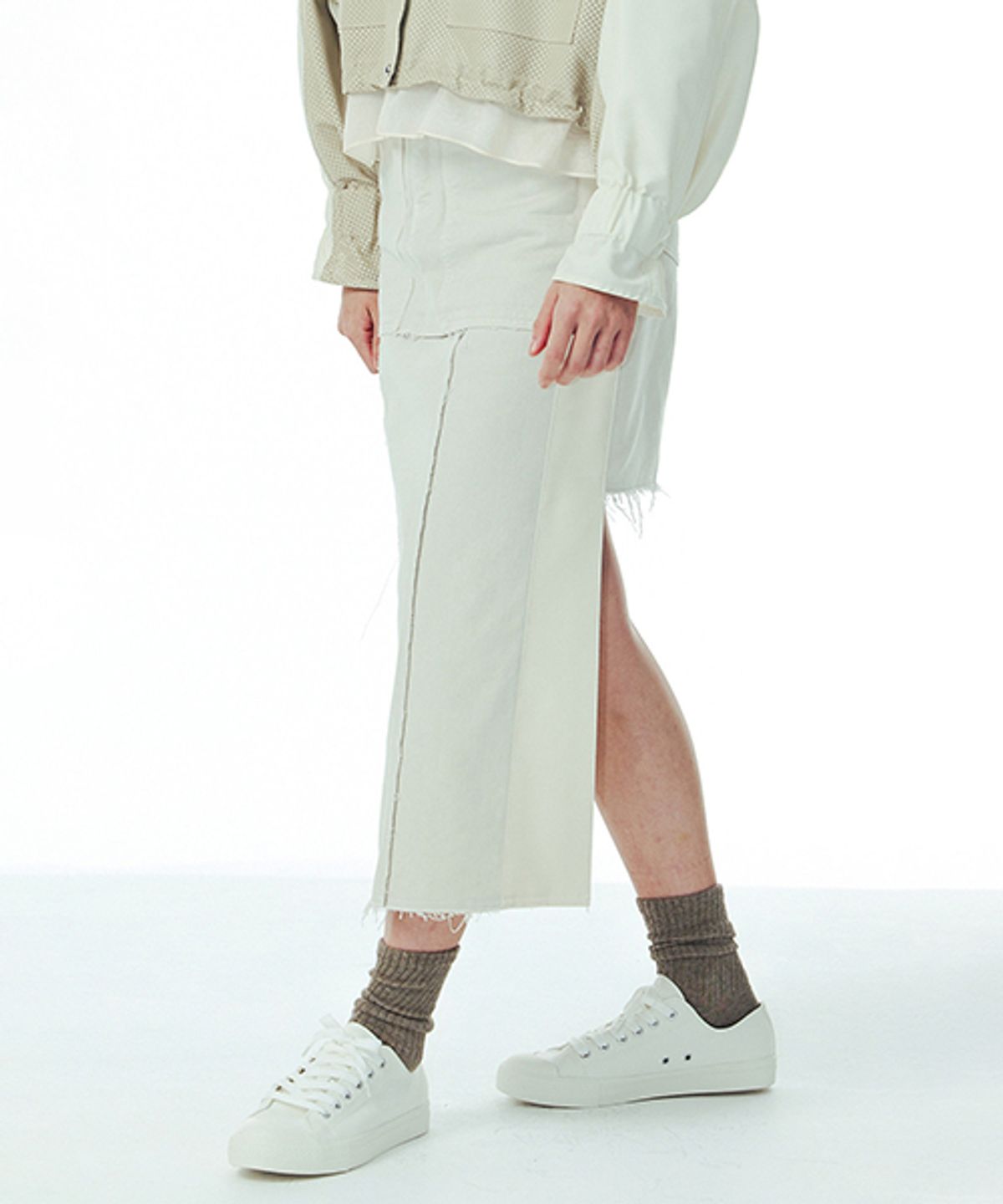 래코드(RECODE) [여성] Back Cutting Denim Long Skirt_R0KAS23004GYX