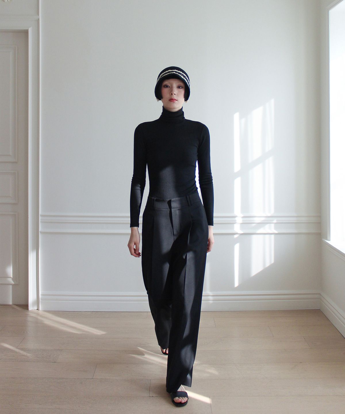루바티(RUBATI) Classic Wide Wool Pants (BLACK)