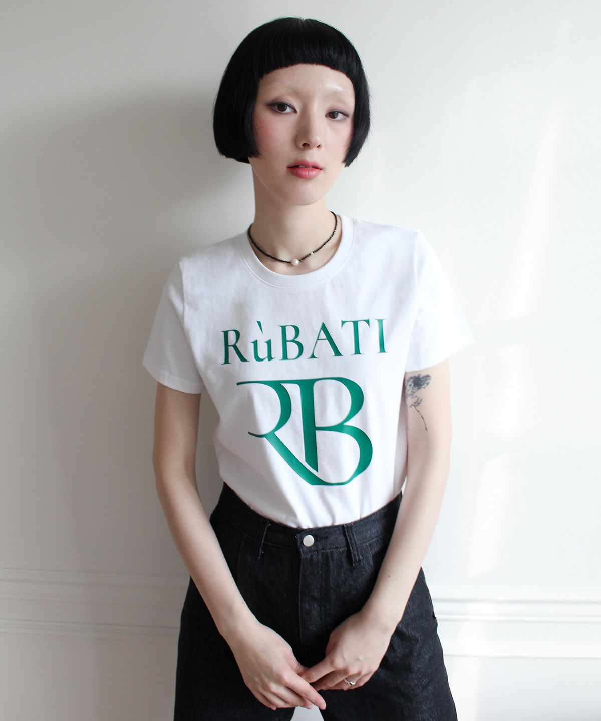루바티(RUBATI) R.B Logo Tshirt (WHITE-GREEN)