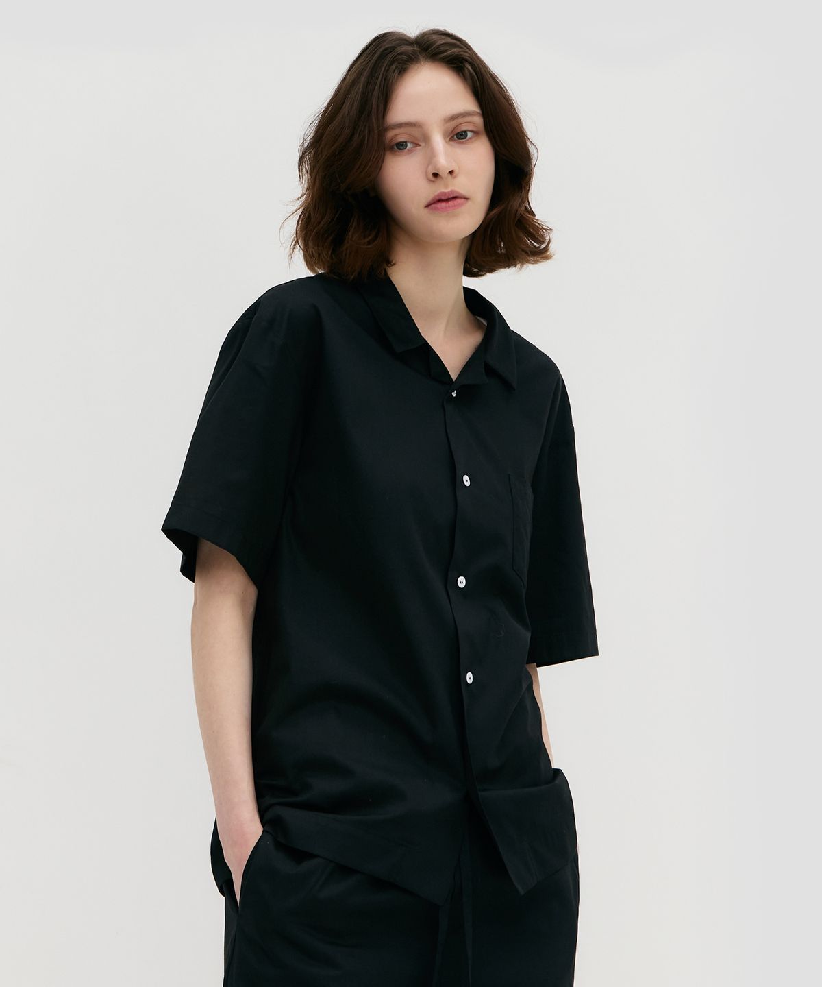 레이지지(LAZYZ) Stay Pajamas Short Sleeve Shirts -  All Black