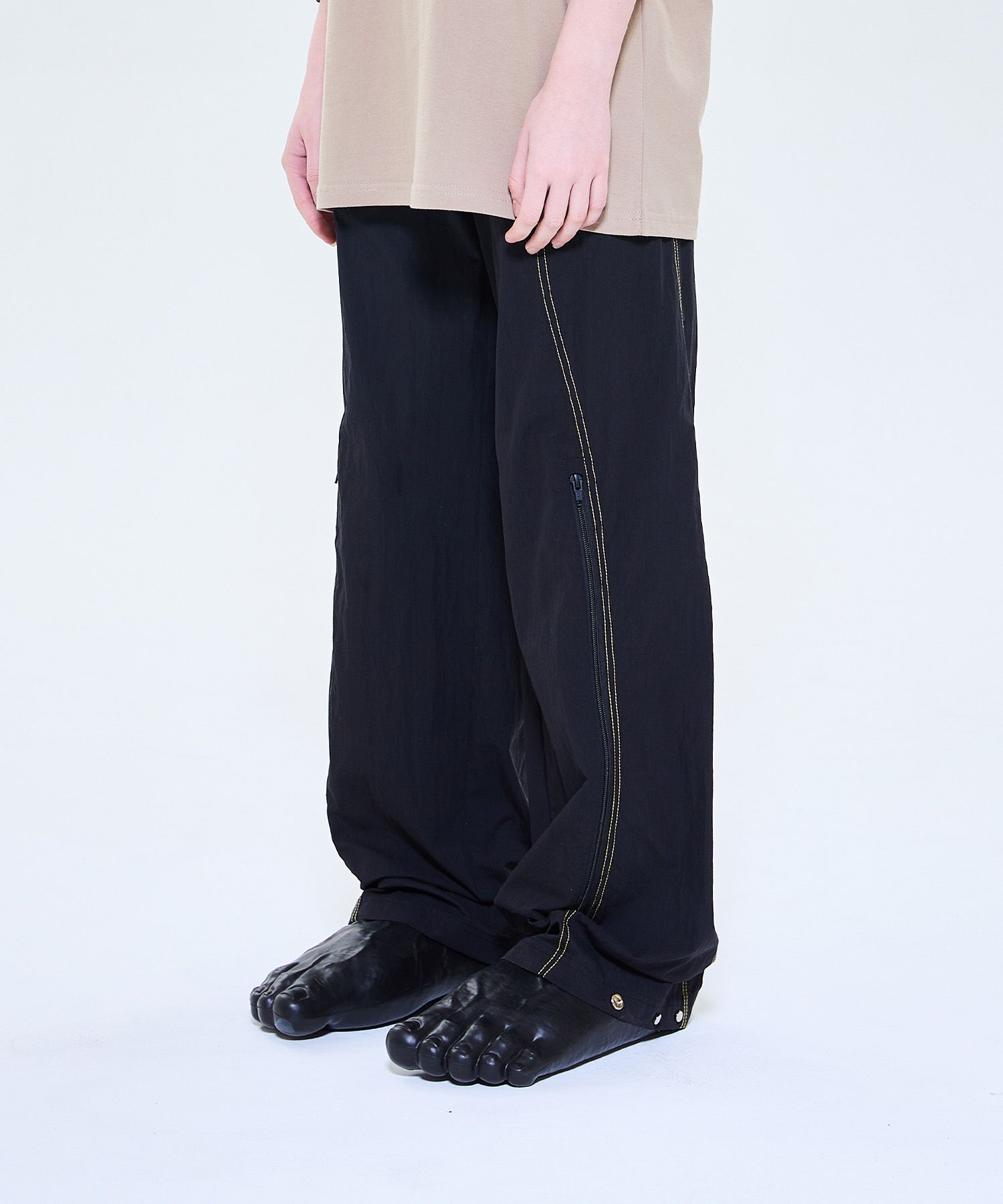 Free Assembly Men's Relaxed Fit Chino Pants, Cotton-Blend